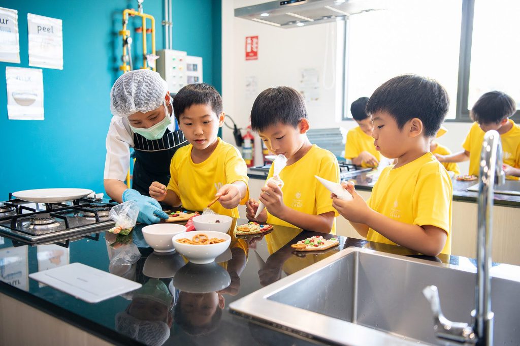 Activities 11 Cooking Classes at Wisdom Camp